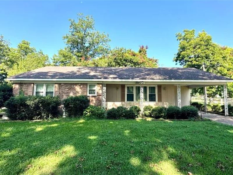 Home in Coahoma County At 855 Friar : Clarksdale : Coahoma County : Mississippi