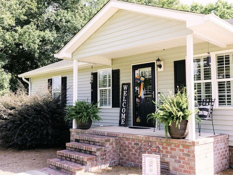 Charming 3-Bedroo : Beulaville : Duplin County : North Carolina