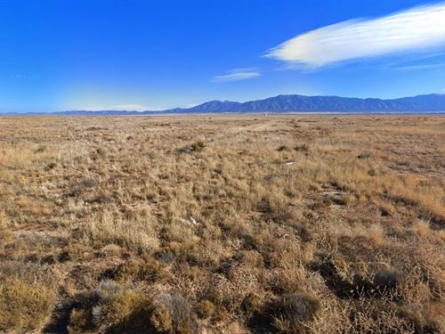 Land with Big Views, Near Los Lunas : Los Lunas : Valencia County : New Mexico