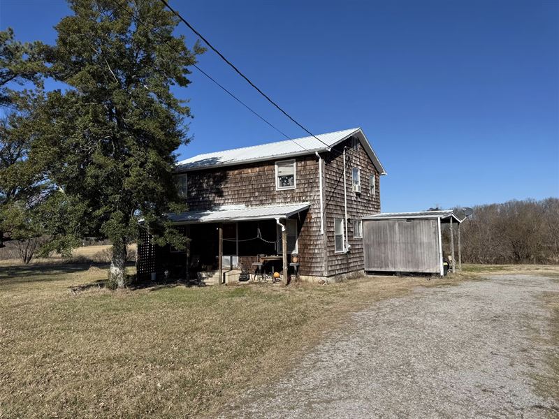 Home & 21.55 /- Acres : Cookeville : Putnam County : Tennessee