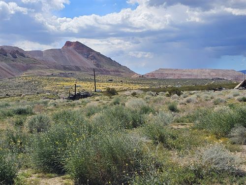 Large 2.5 Acre Parcel in California : California City : Kern County : California