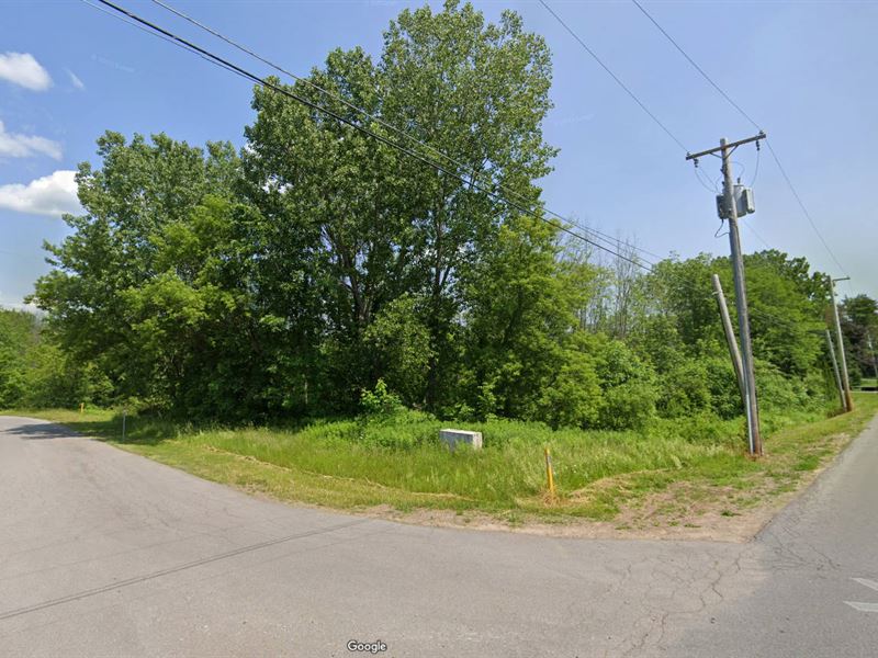 2.6 Acres, 11 Mins to Lake Ontario : Oswego : Oswego County : New York
