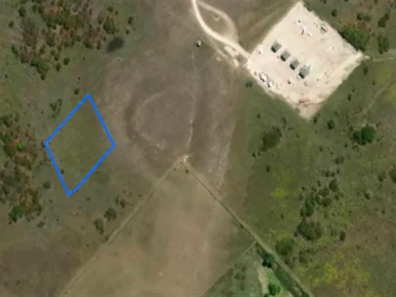 Private Flag-Style Lot : Royse : Wise County : Texas