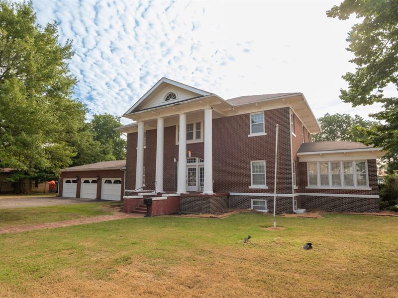 Historic Home for Sale in Malden : Malden : Dunklin County : Missouri