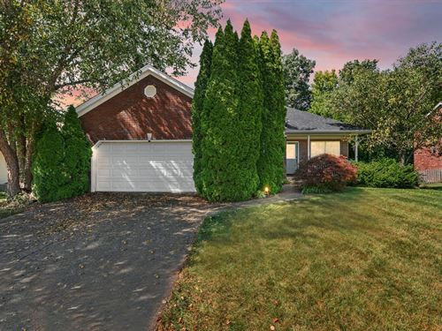 Beautiful Home Located in Koehler : New Albany : Floyd County : Indiana