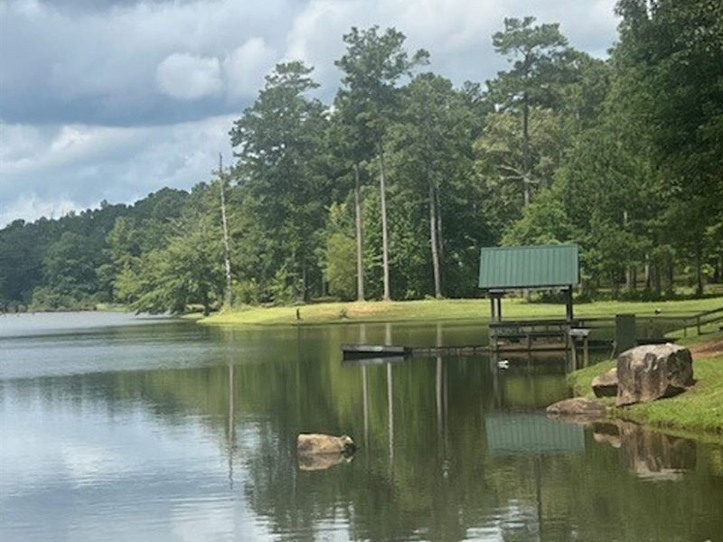 The Outdoorsman's Dream and a Great : Griffin : Spalding County : Georgia