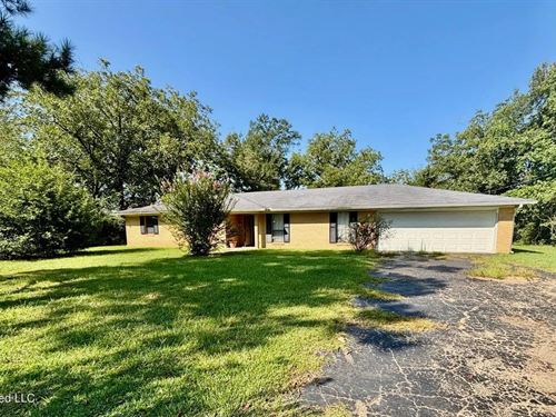 Brick Home in Lawrence County MS : Silver Creek : Lawrence County : Mississippi