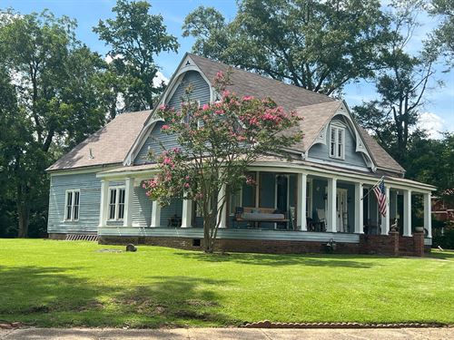 Home On.85 Acre Lot In Amite Coun : Gloster : Amite County : Mississippi