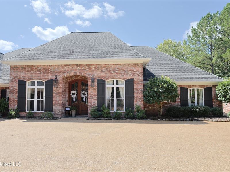 Whispering Retreat : Brookhaven : Lincoln County : Mississippi