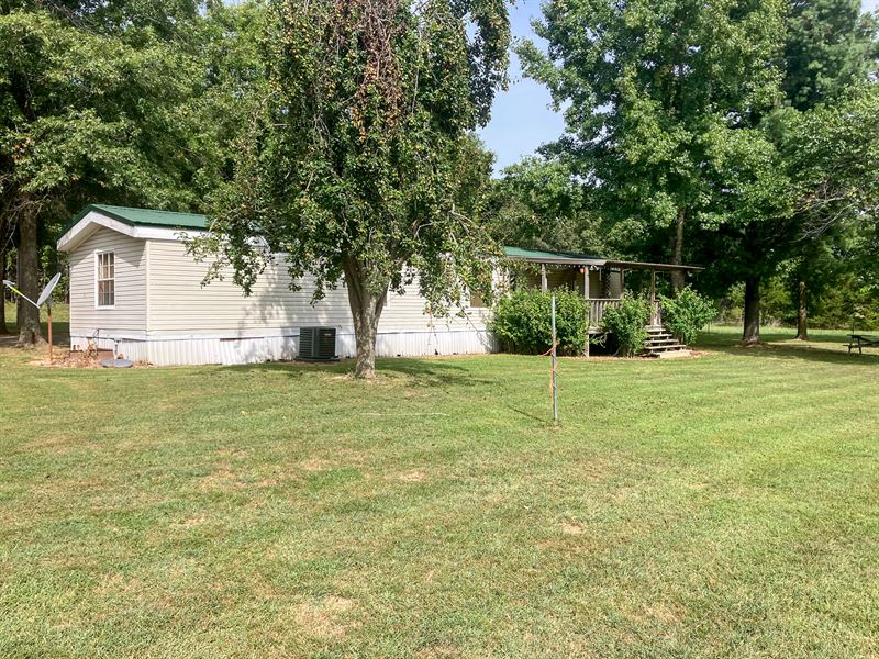 Country Living, Highway Frontage : Pomona : Howell County : Missouri