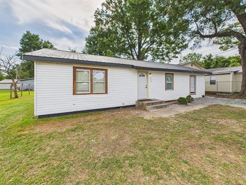 Beautifully Remodeled 3-Bed, 1-Bath : Poplar Bluff : Butler County : Missouri