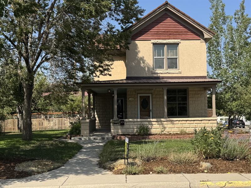 Romantic Historic Home : Lander : Fremont County : Wyoming