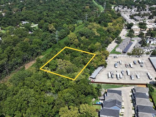Prime Dallas Multifamily Lot : Dallas : Texas