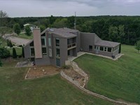 Iconic Van Buren County Home With 8 : Keosauqua : Van Buren County : Iowa