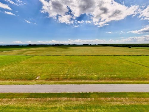 4.08 Acres of Residential Land : Hertford : Perquimans County : North Carolina