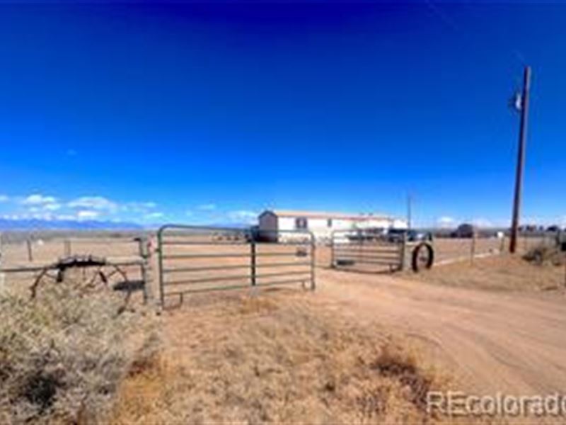 The Perfect Canvas : Center : Saguache County : Colorado