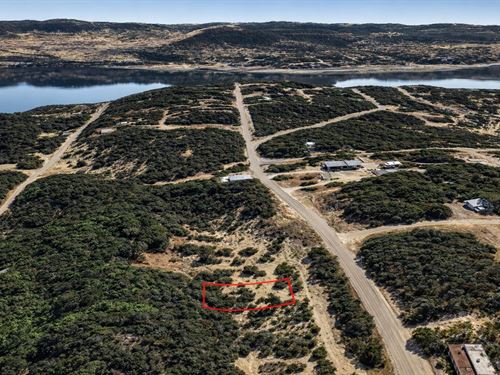 .1 Acre Wooded Lot, no Poa : Lakehills : Bandera County : Texas