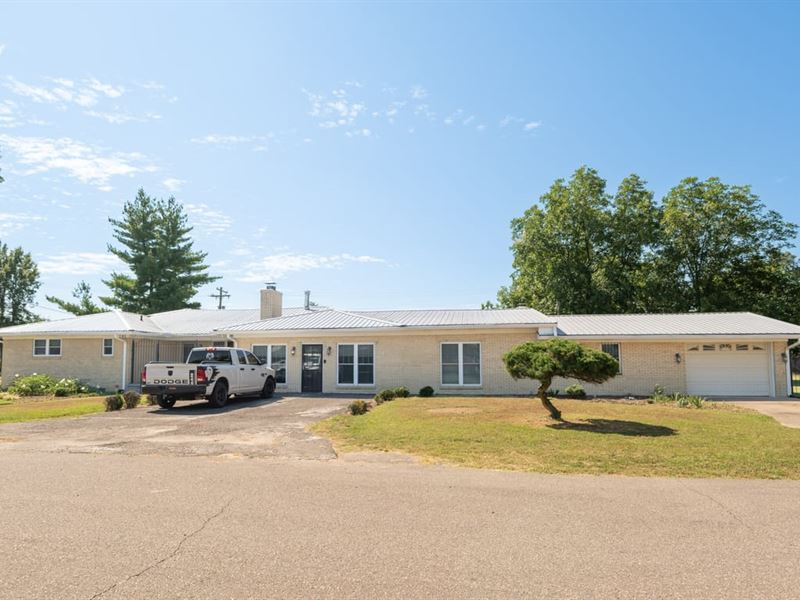Spacious 3-Bed Home for Sale in Mal : Malden : Dunklin County : Missouri