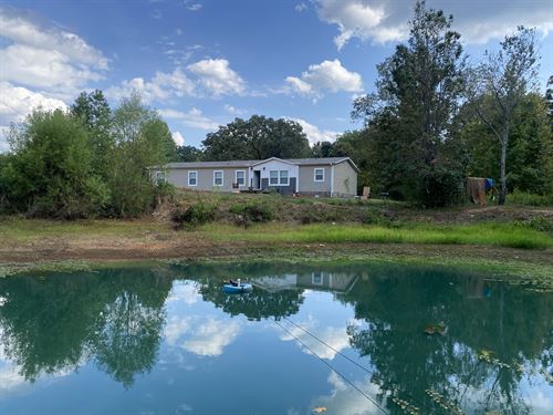 4 Bedroom Home with Pond & Storage : Adamsville : McNairy County : Tennessee