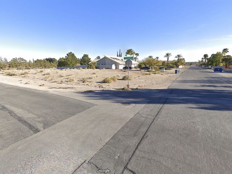 Rare Prime Corner Lot in Las Vegas : Las Vegas : Clark County : Nevada