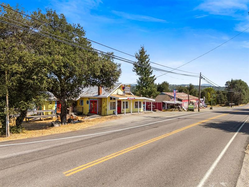 Prime Corner, Wynola Commerc : Julian : San Diego County : California