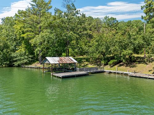 Lake Martin Water Frontage : Eclectic : Elmore County : Alabama
