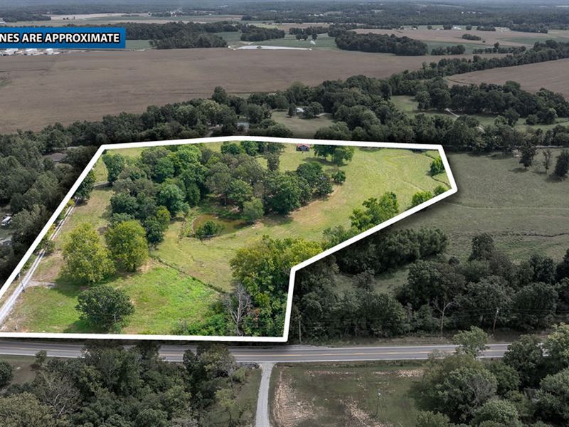 Charming Hobby Farm : Crofton : Christian County : Kentucky
