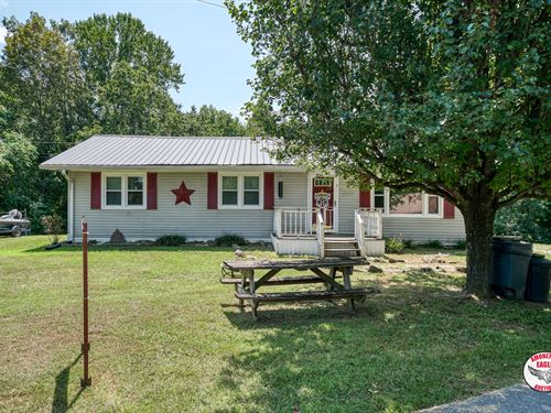 Home, Building, 2.44 +/- Ac : Albany : Clinton County : Kentucky