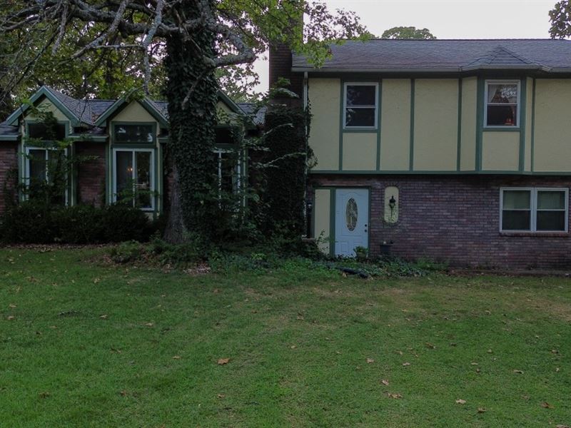 2098 S Oakcliff Rd : Joplin : Jasper County : Missouri