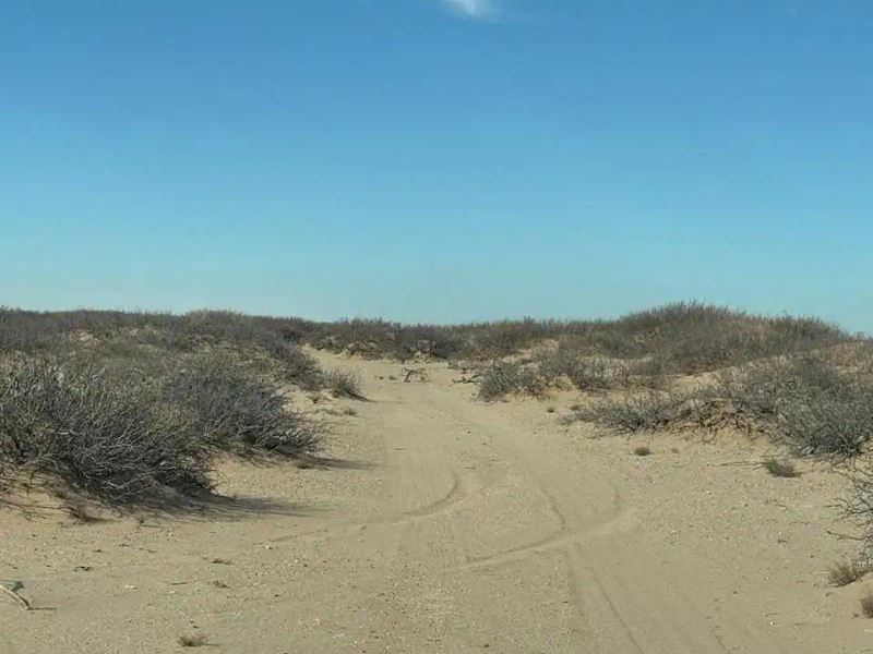 Striking 10.5-Acre Parcel El Paso : Fort Hancock : Hudspeth County : Texas