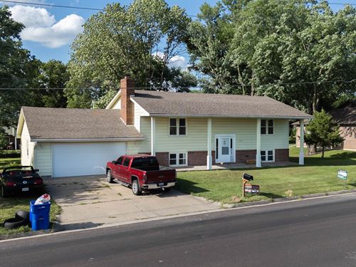 Sedalia Missouri Home for Sale : Sedalia : Pettis County : Missouri