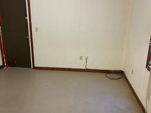 Investment Property in Bolivar Coun : Cleveland : Bolivar County : Mississippi