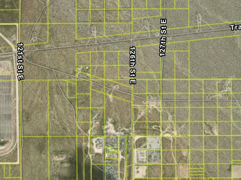 2.5 Acres in Pearblossom : Pearblossom : Los Angeles County : California