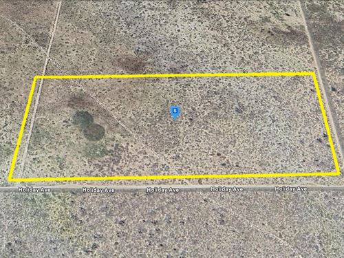 Spacious Corner Lot, $2,021.35 Down : Rosamond : Kern County : California