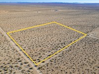 Spacious Setting for $1,275.97 Down : Helendale : San Bernardino County : California