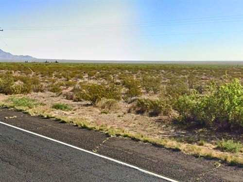 Flat and Open in Tranquil Area : Deming : Luna County : New Mexico