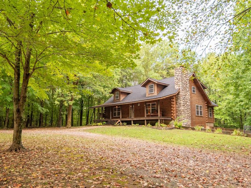 Beautiful Cozy Log Cabin for Sale : Essex : Stoddard County : Missouri