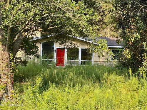 Spacious 4 Bedroom Fixer-Upper : Gloster : Amite County : Mississippi