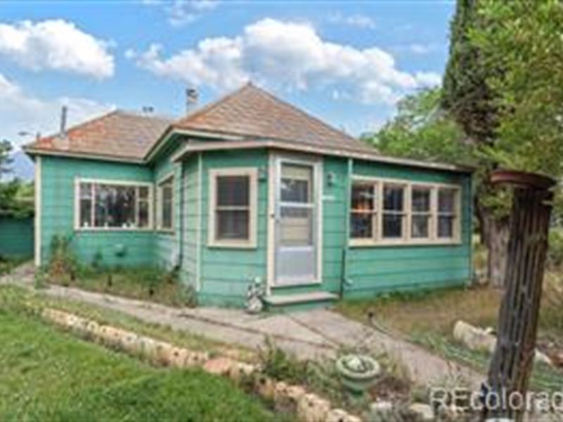 Charming Salida Bungalow : Salida : Chaffee County : Colorado
