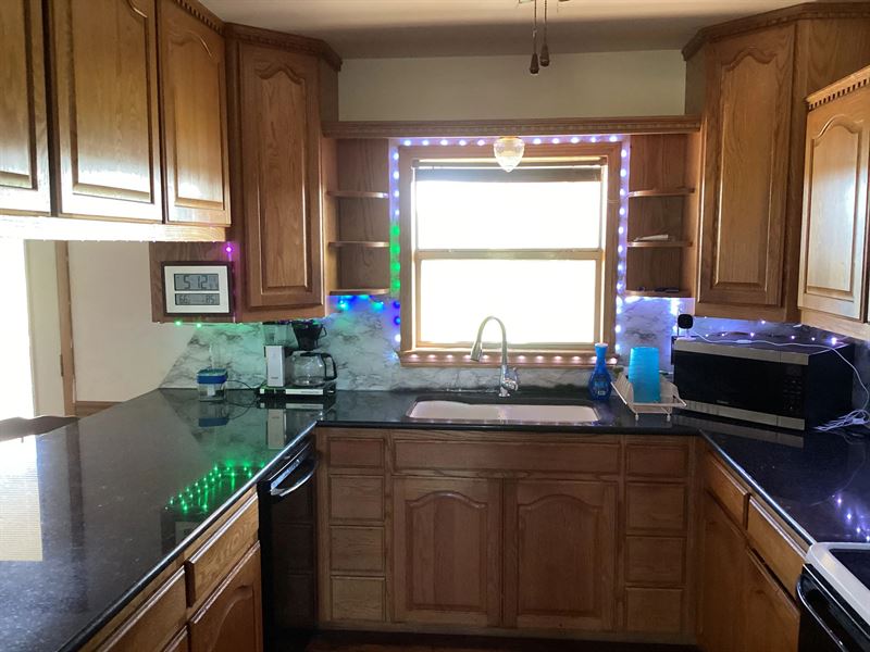 1.75 Acres with A Home in Polk Coun : Mena : Polk County : Arkansas