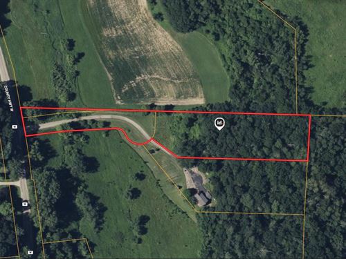 2.19 Acres in LA Crosse County WI : Holmen : La Crosse County : Wisconsin