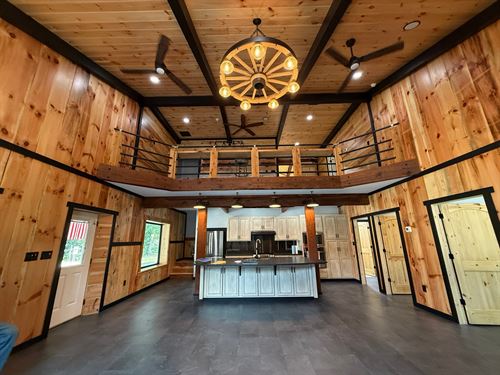 300-Acre Hunting Paradise + Barndom : Rayle : Wilkes County : Georgia