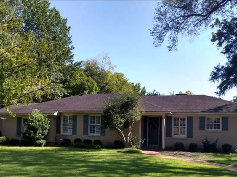 Home in Sunflower County At 602 Mag : Indianola : Sunflower County : Mississippi