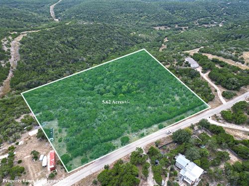 5.6 Acres, Timbercreek Road : Pipe Creek : Bandera County : Texas