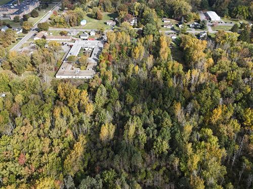 Spacious 8+ Acre Lot : Newfane : Niagara County : New York