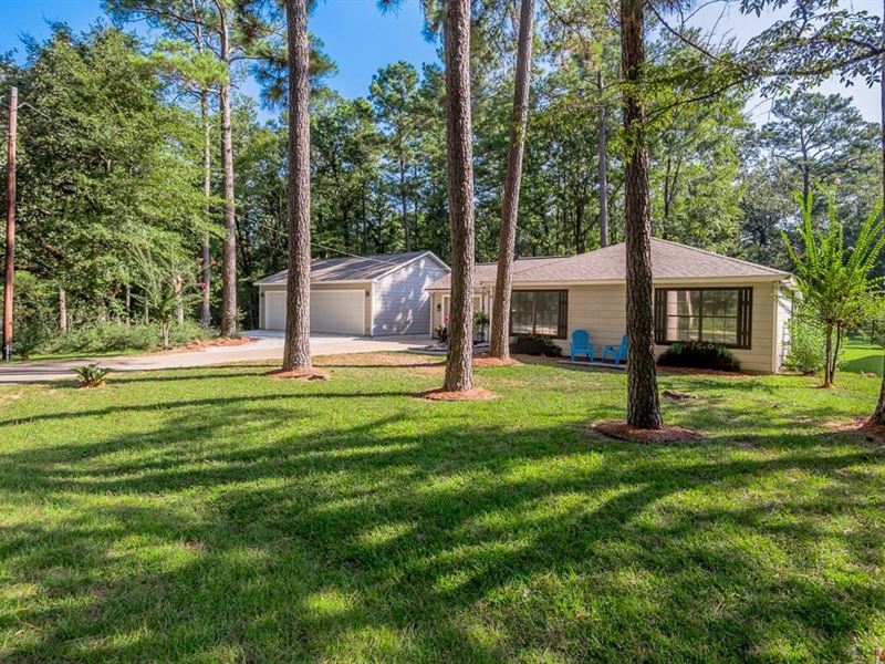 37 Spreading Oak Street, Trinity : Trinity : Trinity County : Texas