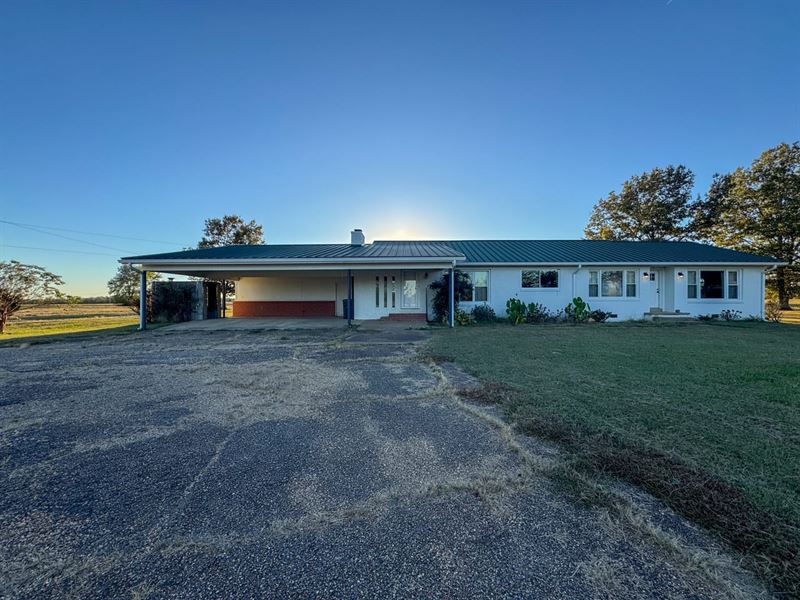 Chickasaw County Home for Sale : Okolona : Chickasaw County : Mississippi