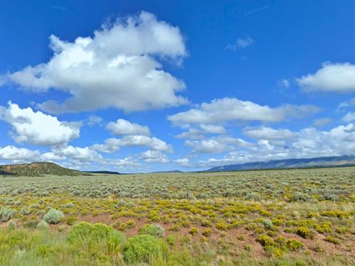 Desert Views Mins From Fort Garland : Fort Garland : Costilla County : Colorado