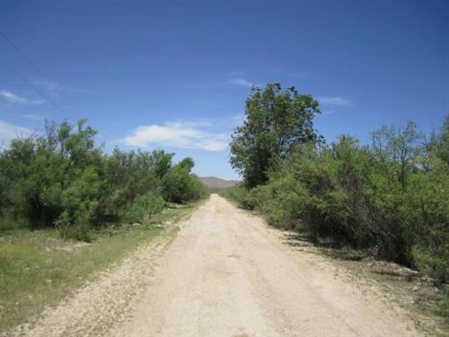 Fabulous 10.001-Acre Sierra Blanca : Sierra Blanca : Hudspeth County : Texas