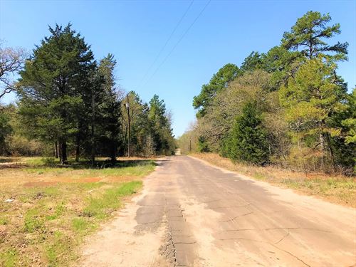 Triple Unrestricted Land by Lake : Mineola : Smith County : Texas